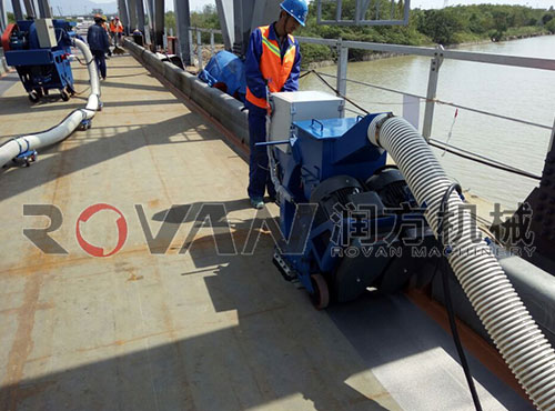 路面拋丸機(jī)清理橋面