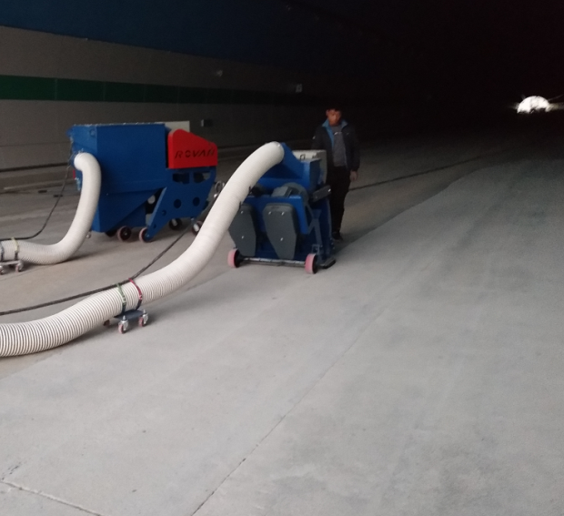 ��������C